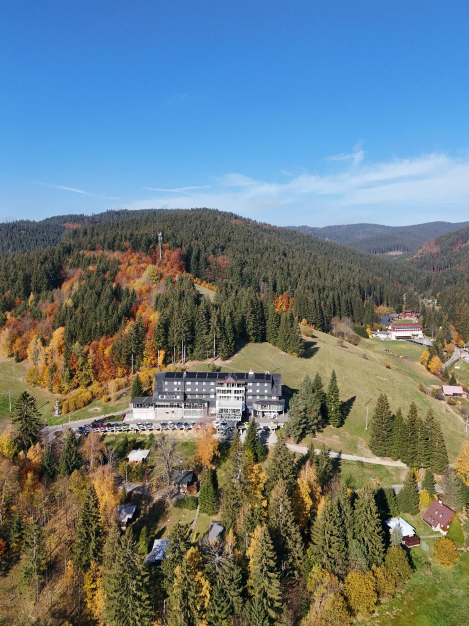 Spa Hotel Lanterna Velké Karlovice Exterior foto